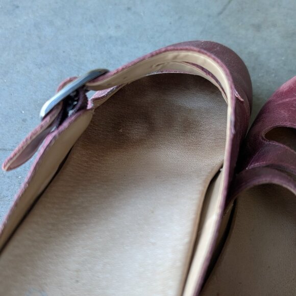 Dansko Britney Waxy Burnished Mule Clog in Wine size 39 - Picture 8 of 12